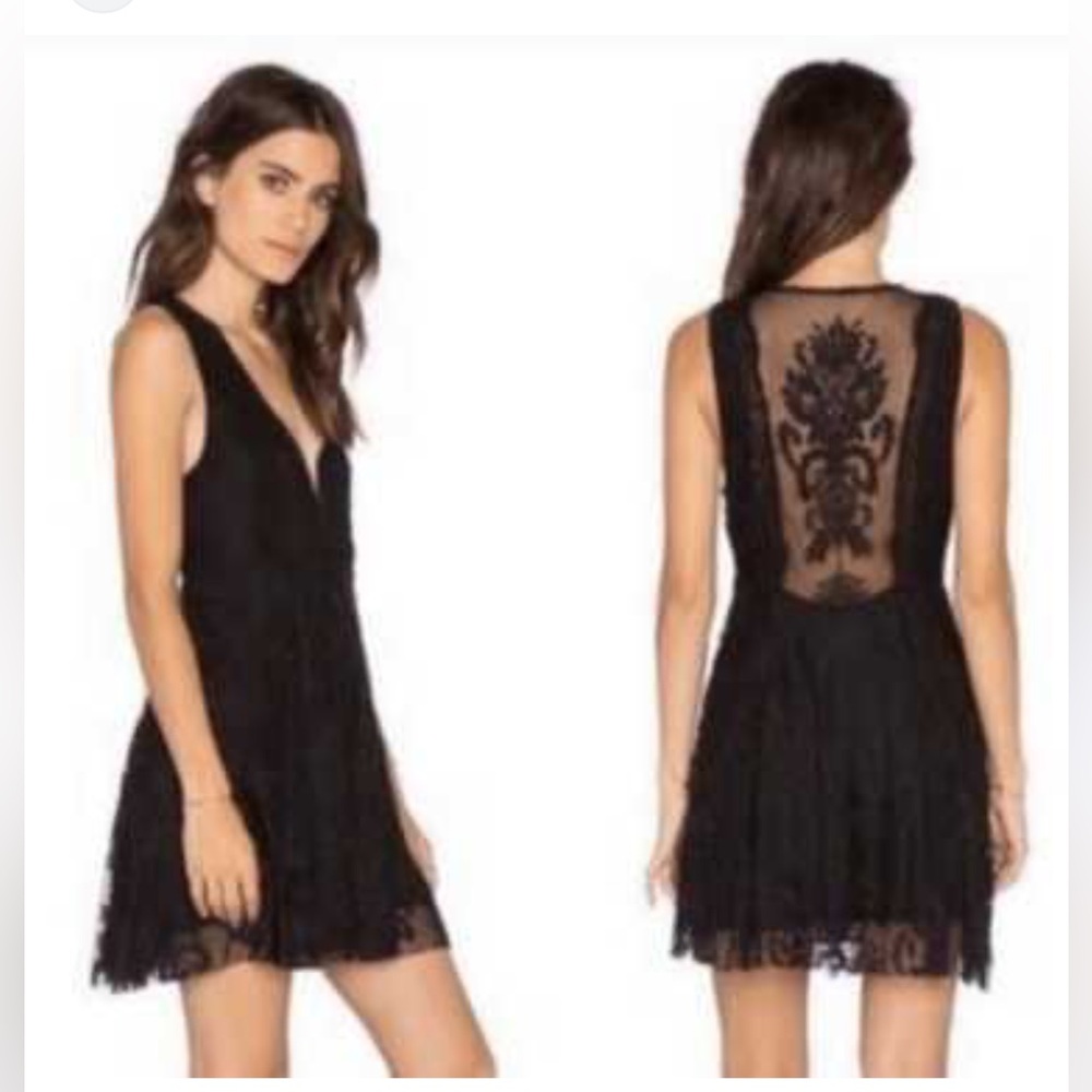 Free People Black Lace V- Neck Sleeveless Raw Hem Dress Size 2 Women’s